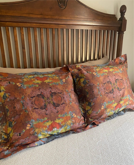 Autumn Oak Standard Pillow Sham - Artfest Ontario - Water Wood Style - Standard Pillow Sham
