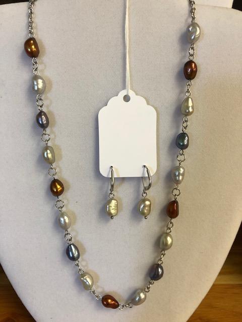 Freshwater Pearls Short Necklace - Artfest Ontario - Creations GDC -